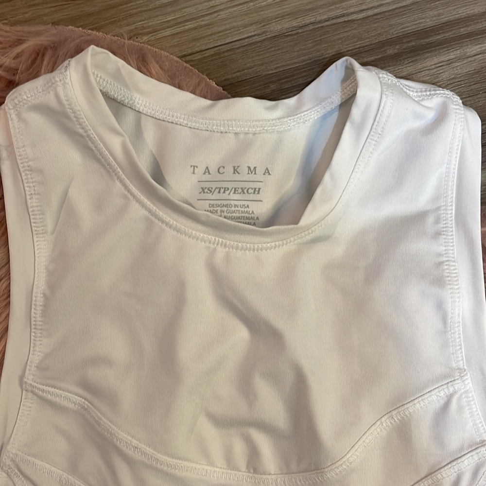 Tackma white crop top size XS - Picture 3 of 4